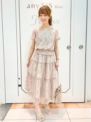 Feroux スタッフ コーディネート画像