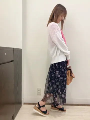 Feroux スタッフ コーディネート画像