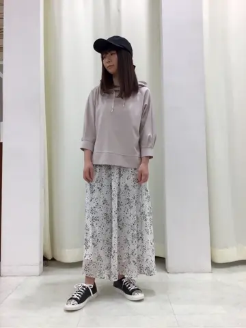 Feroux スタッフ コーディネート画像