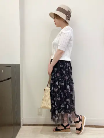 Feroux スタッフ コーディネート画像