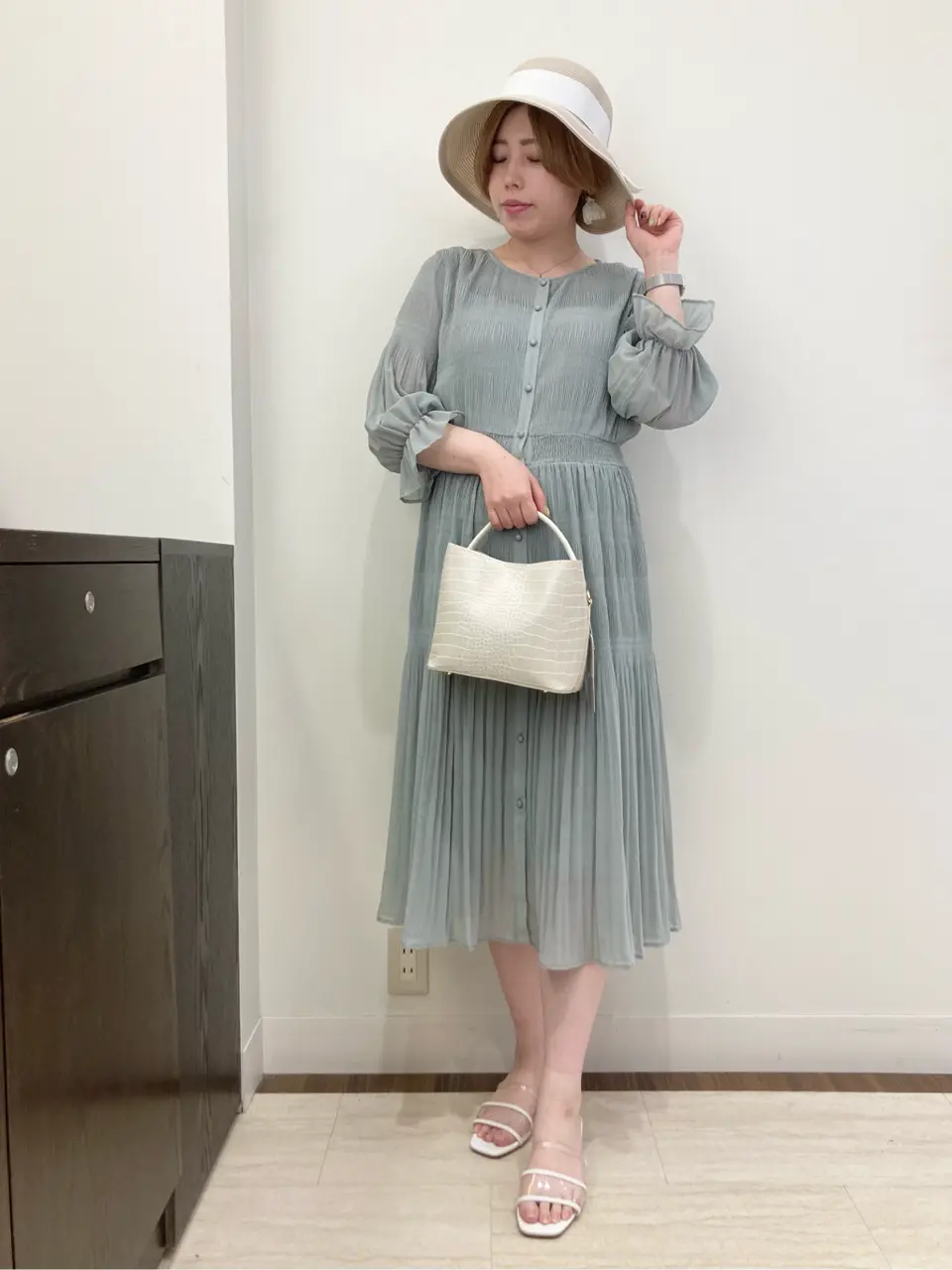 Feroux スタッフ コーディネート画像