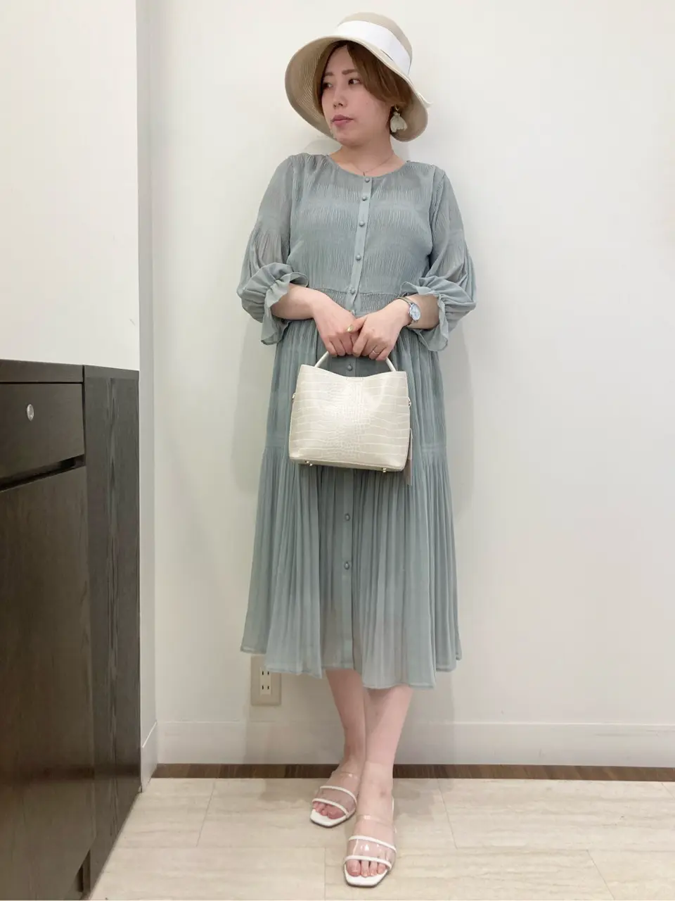 Feroux スタッフ コーディネート画像