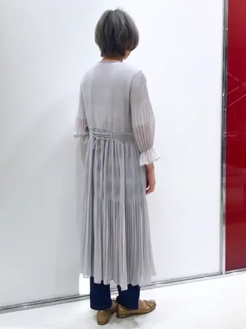 Feroux スタッフ コーディネート画像