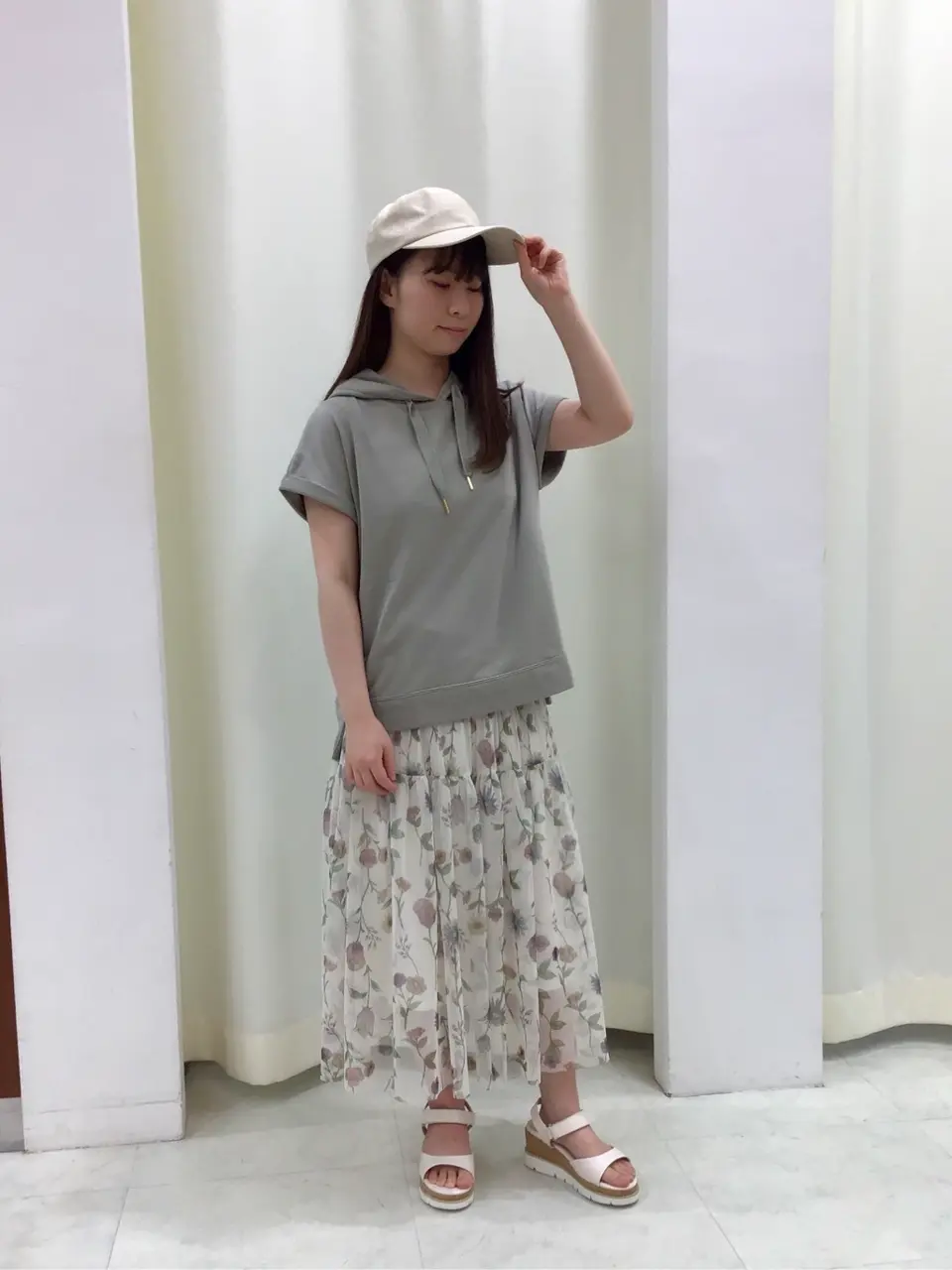  スタッフ コーディネート画像