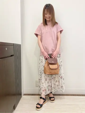 Feroux スタッフ コーディネート画像