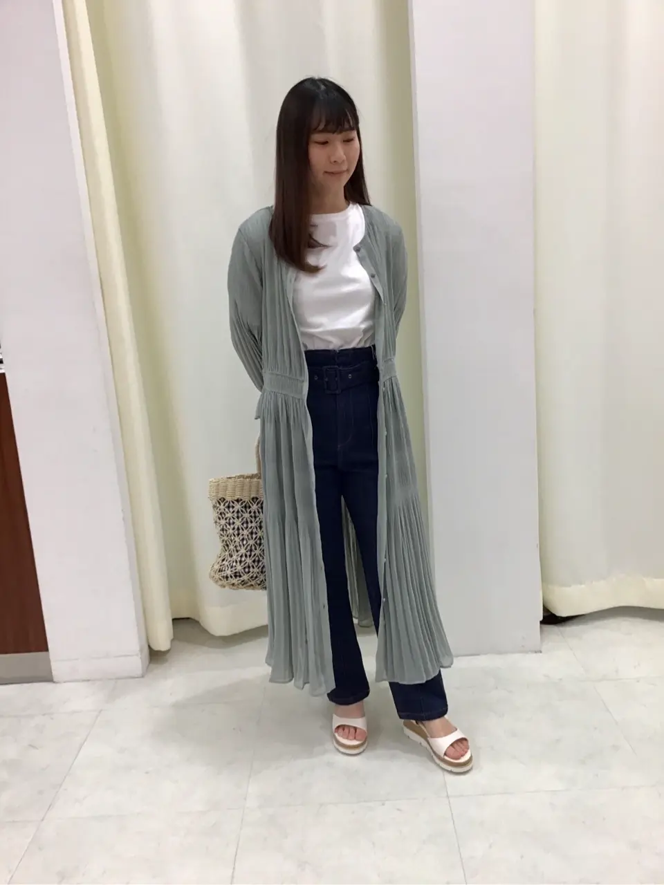  スタッフ コーディネート画像