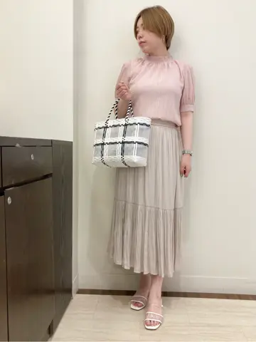 Feroux スタッフ コーディネート画像