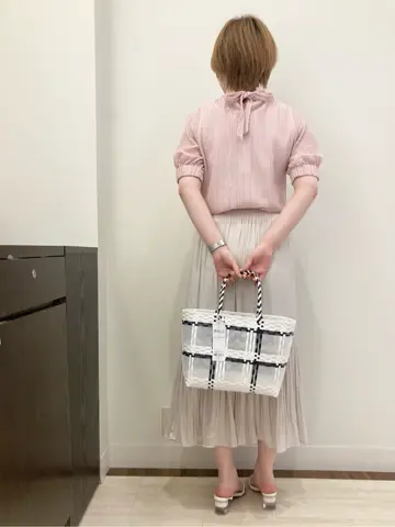 Feroux スタッフ コーディネート画像