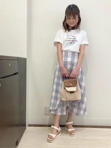 Feroux スタッフ コーディネート画像