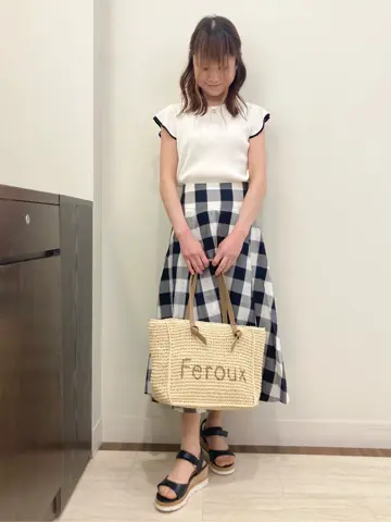 Feroux スタッフ コーディネート画像