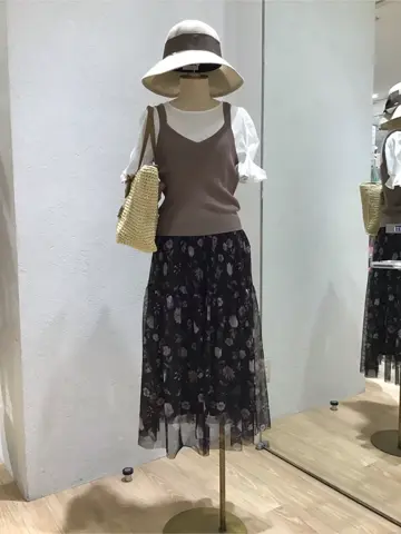 Feroux Y コーディネート画像