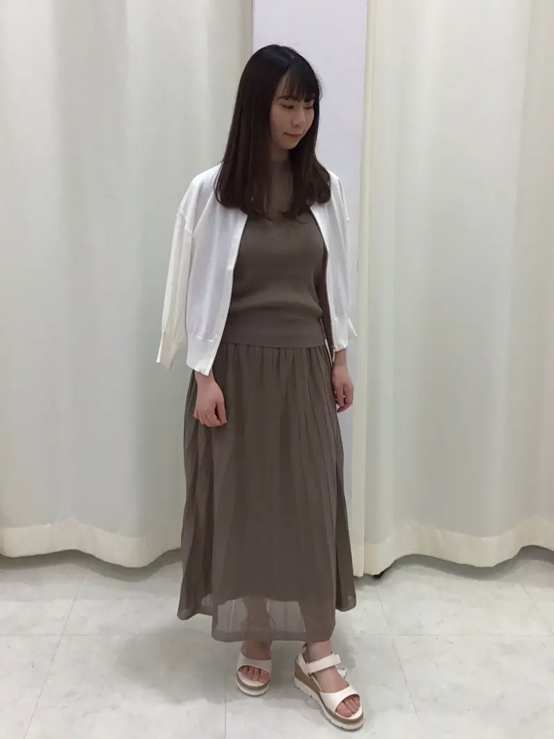  スタッフ コーディネート画像