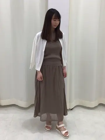 Feroux スタッフ コーディネート画像