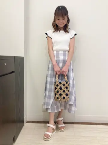 Feroux スタッフ コーディネート画像