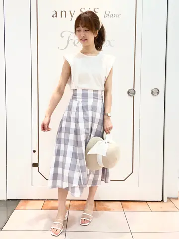 Feroux スタッフ コーディネート画像