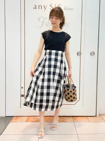 Feroux スタッフ コーディネート画像