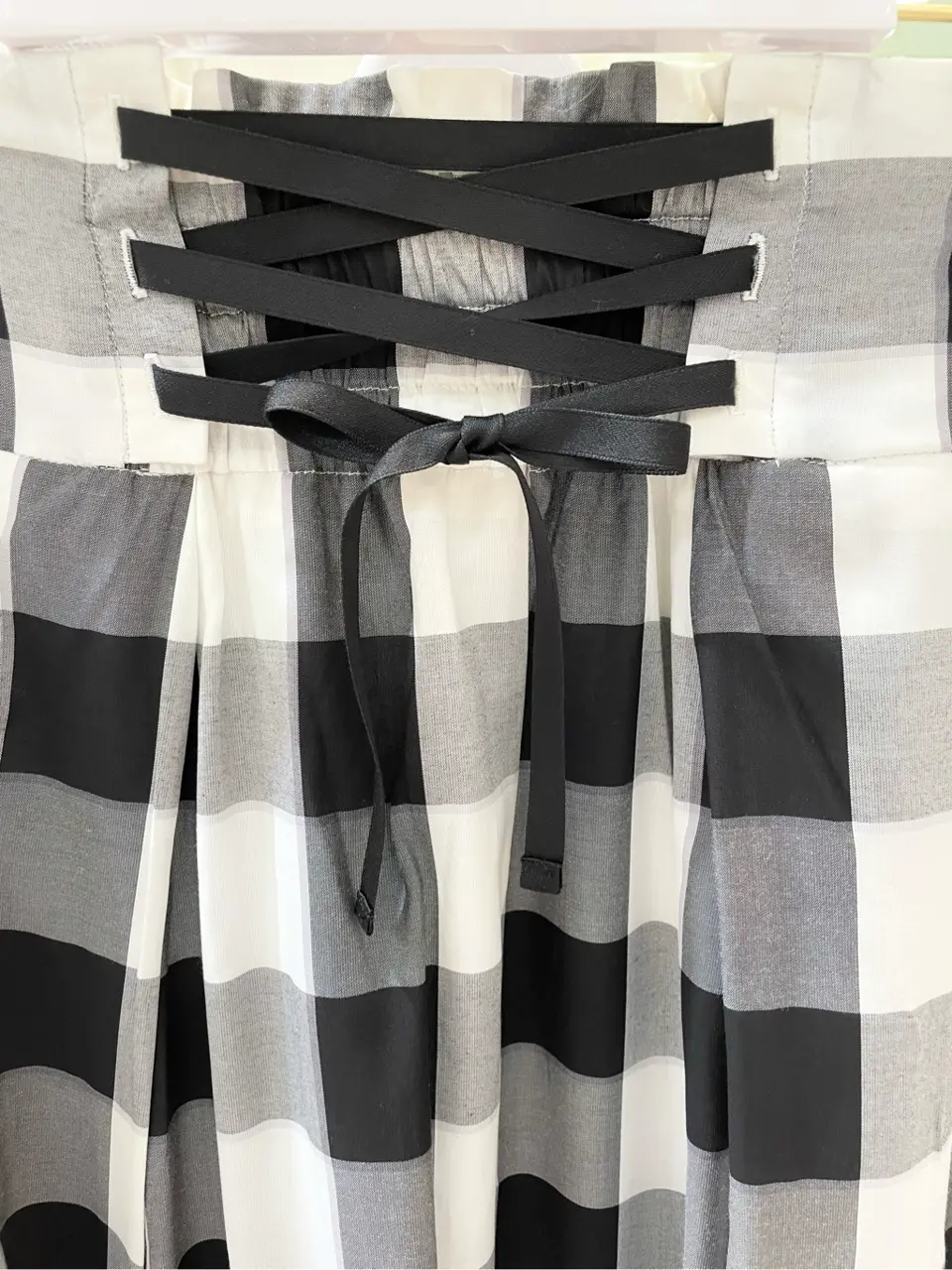 Feroux スタッフ コーディネート画像