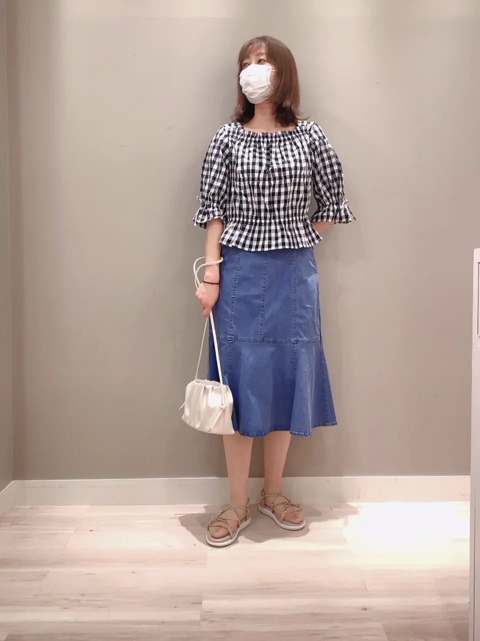 Feroux スタッフ コーディネート画像