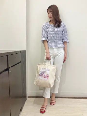 Feroux スタッフ コーディネート画像