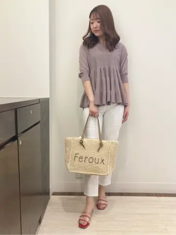 Feroux スタッフ コーディネート画像