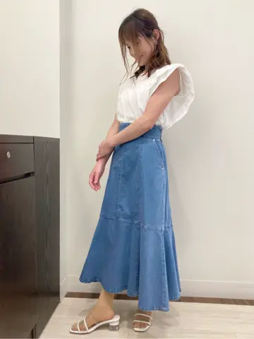 Feroux スタッフ コーディネート画像