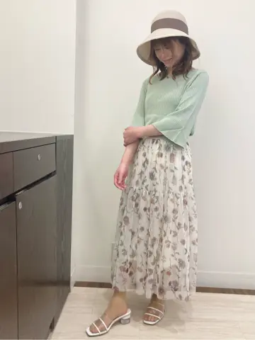 Feroux スタッフ コーディネート画像