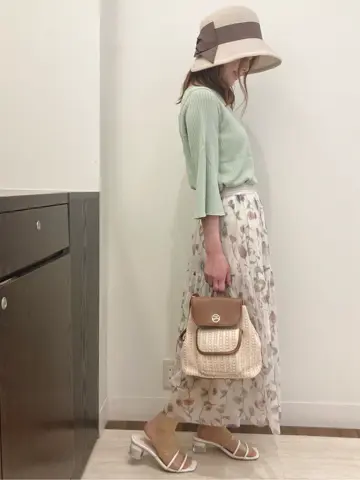 Feroux スタッフ コーディネート画像