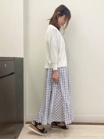 Feroux スタッフ コーディネート画像