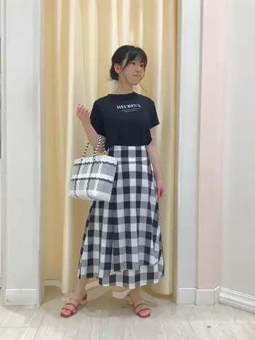 Feroux スタッフ コーディネート画像