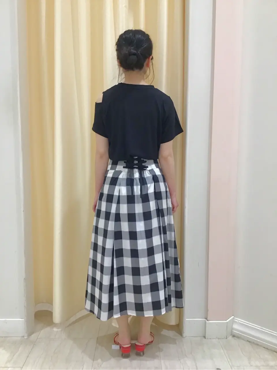 Feroux スタッフ コーディネート画像