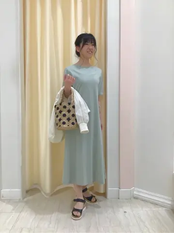 Feroux スタッフ コーディネート画像