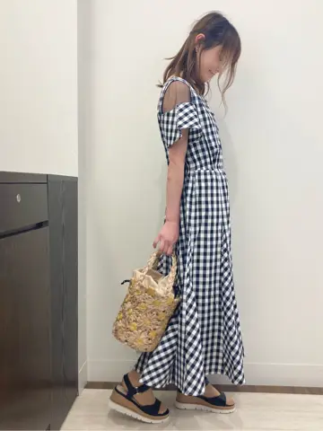 Feroux スタッフ コーディネート画像