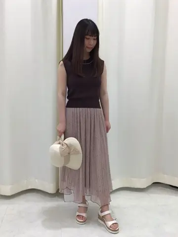 Feroux スタッフ コーディネート画像