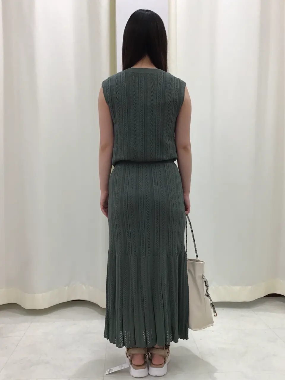 Feroux スタッフ コーディネート画像