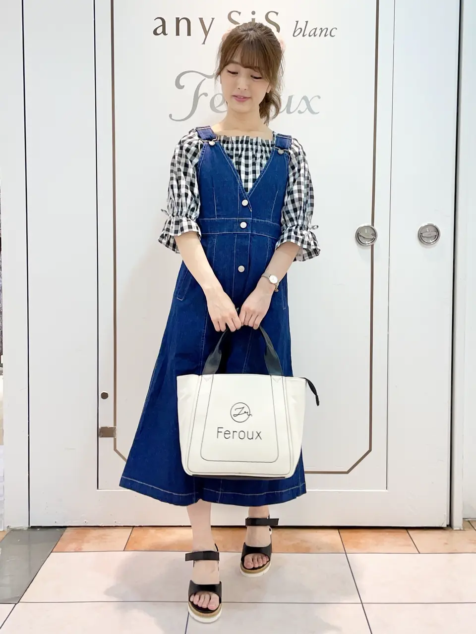 Feroux スタッフ コーディネート画像