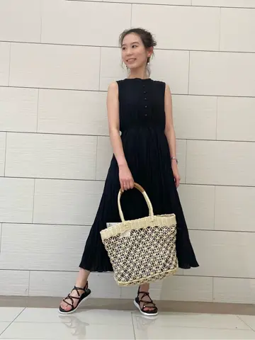 Feroux スタッフ コーディネート画像