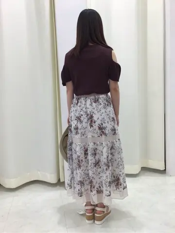 Feroux スタッフ コーディネート画像