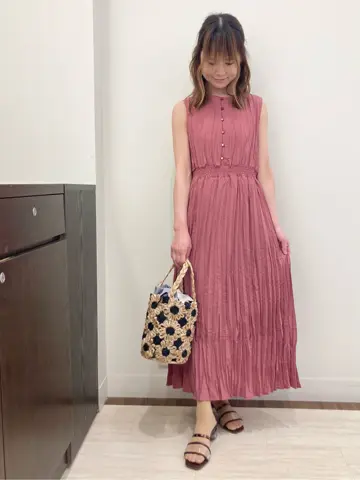 Feroux スタッフ コーディネート画像