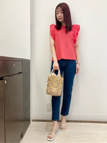 Feroux スタッフ コーディネート画像