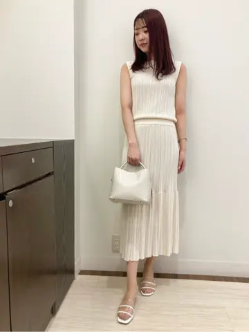 Feroux スタッフ コーディネート画像