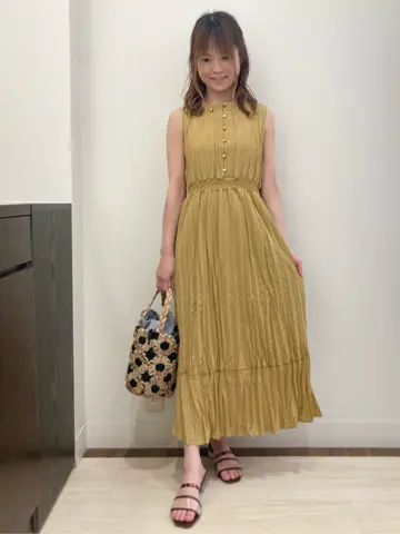 Feroux スタッフ コーディネート画像