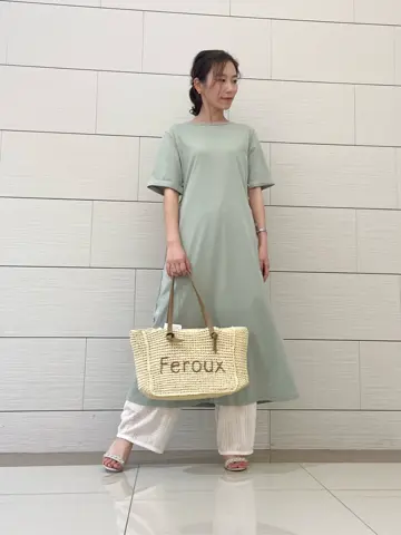 Feroux スタッフ コーディネート画像