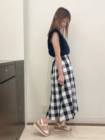 Feroux スタッフ コーディネート画像