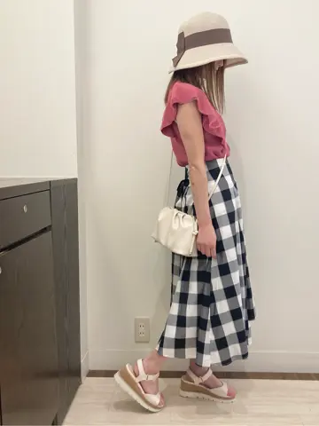 Feroux スタッフ コーディネート画像