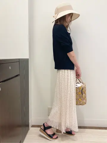 Feroux スタッフ コーディネート画像