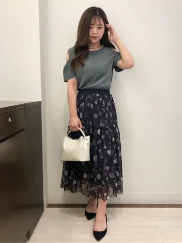 Feroux スタッフ コーディネート画像