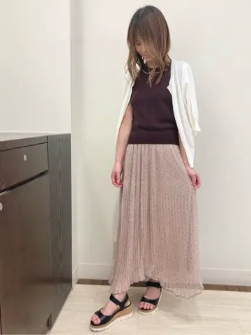 Feroux スタッフ コーディネート画像