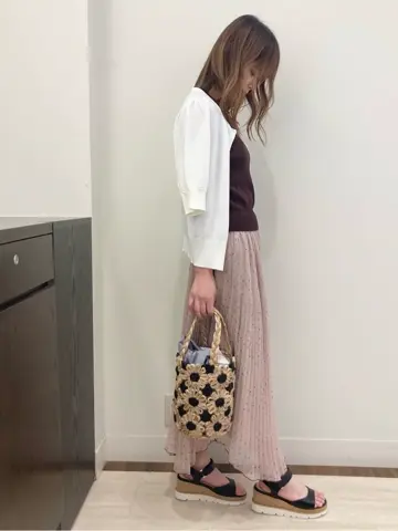 Feroux スタッフ コーディネート画像