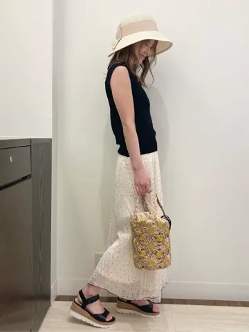 Feroux スタッフ コーディネート画像