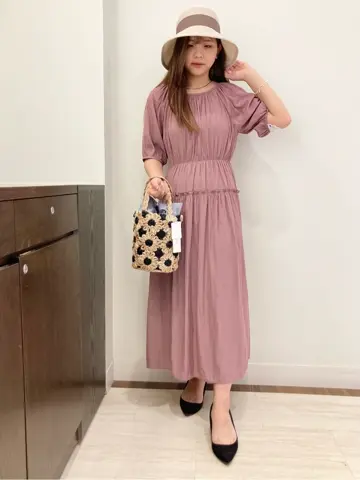 Feroux スタッフ コーディネート画像